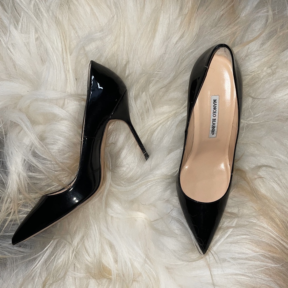 Black Patent Leather Manolo Blahik Heels 40 1/2